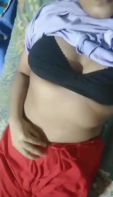 Desi girlfriend make a nude mms for lovers