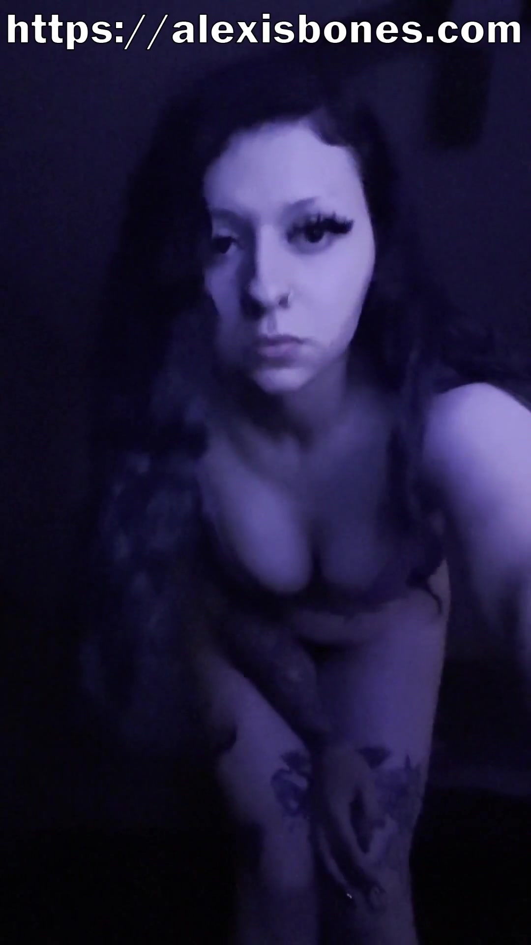 POV your goth stepsister twerks her fat