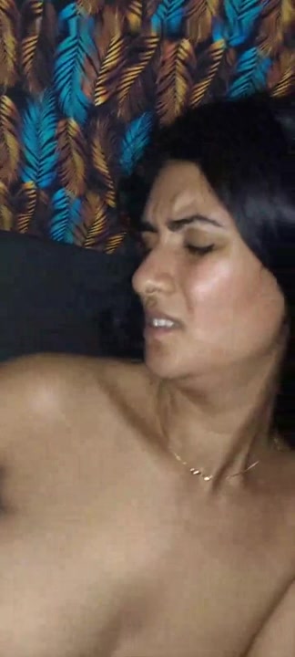 Very Sexy Bhabhi Aram Se Chudai Karwati Hui