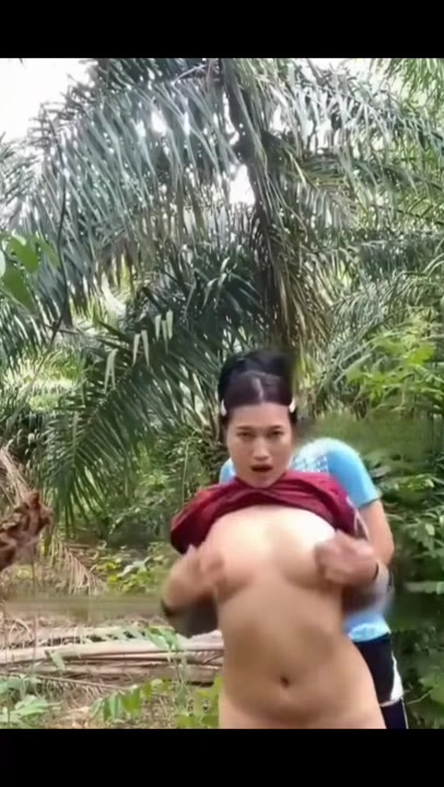 Ngewe Sama Anak Di Kebun Sawit Indonesia Crot Dalam