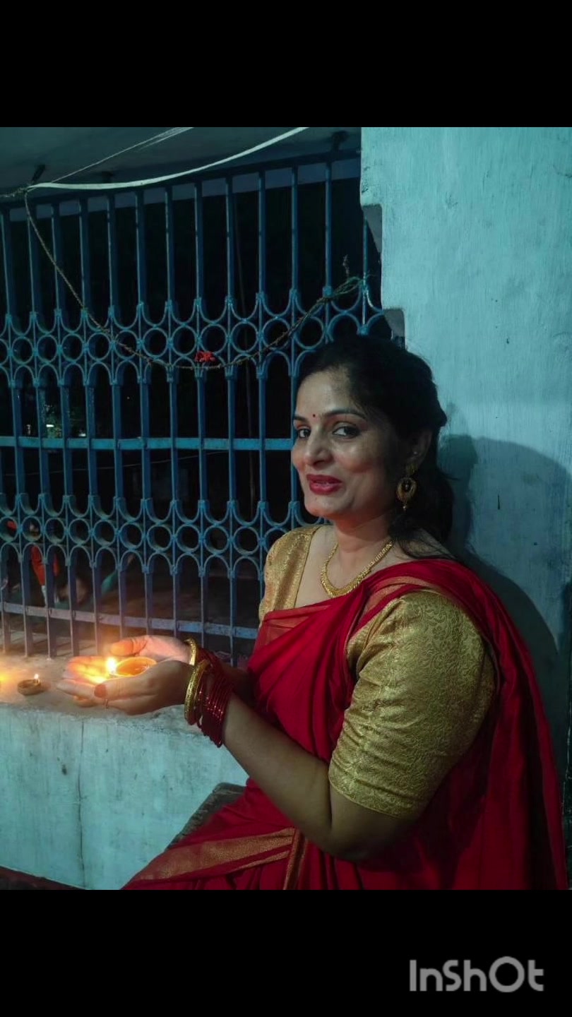 Beautiful Indian Milf Nude Captured By Her Nephew