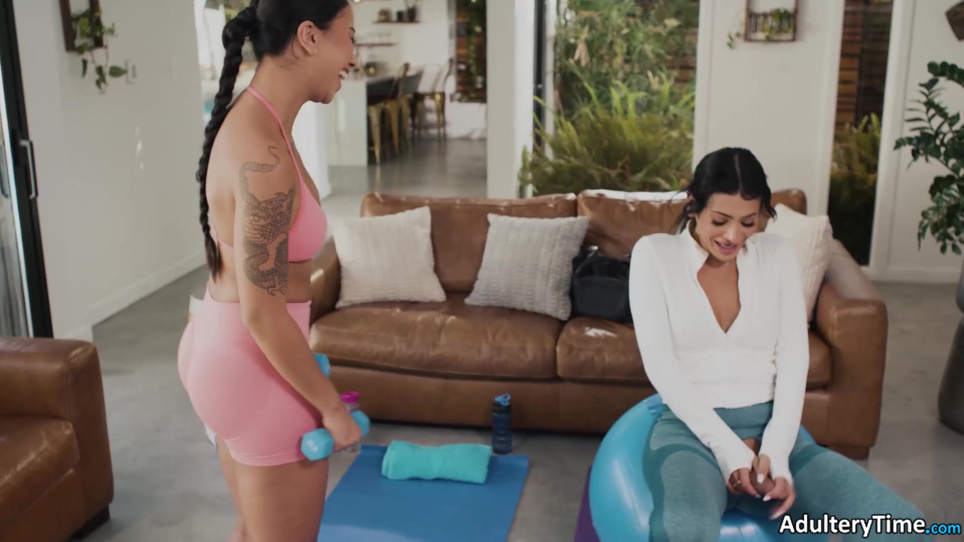 Ameena Green Sucks Her Trans Gym Partner Victoria Grants Big Cock