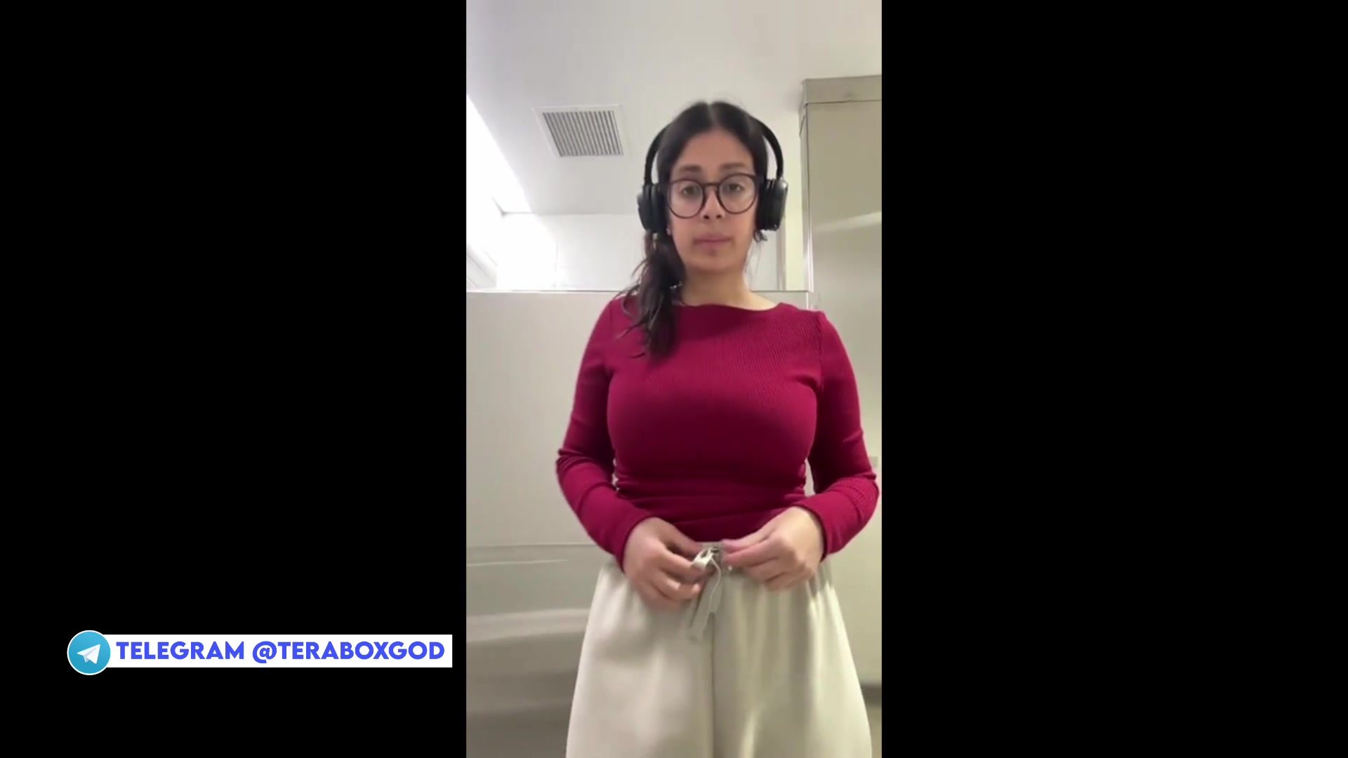Pretty Pakistani NRI Girl Becomes Submissive Slave Telegram @PremiumX55