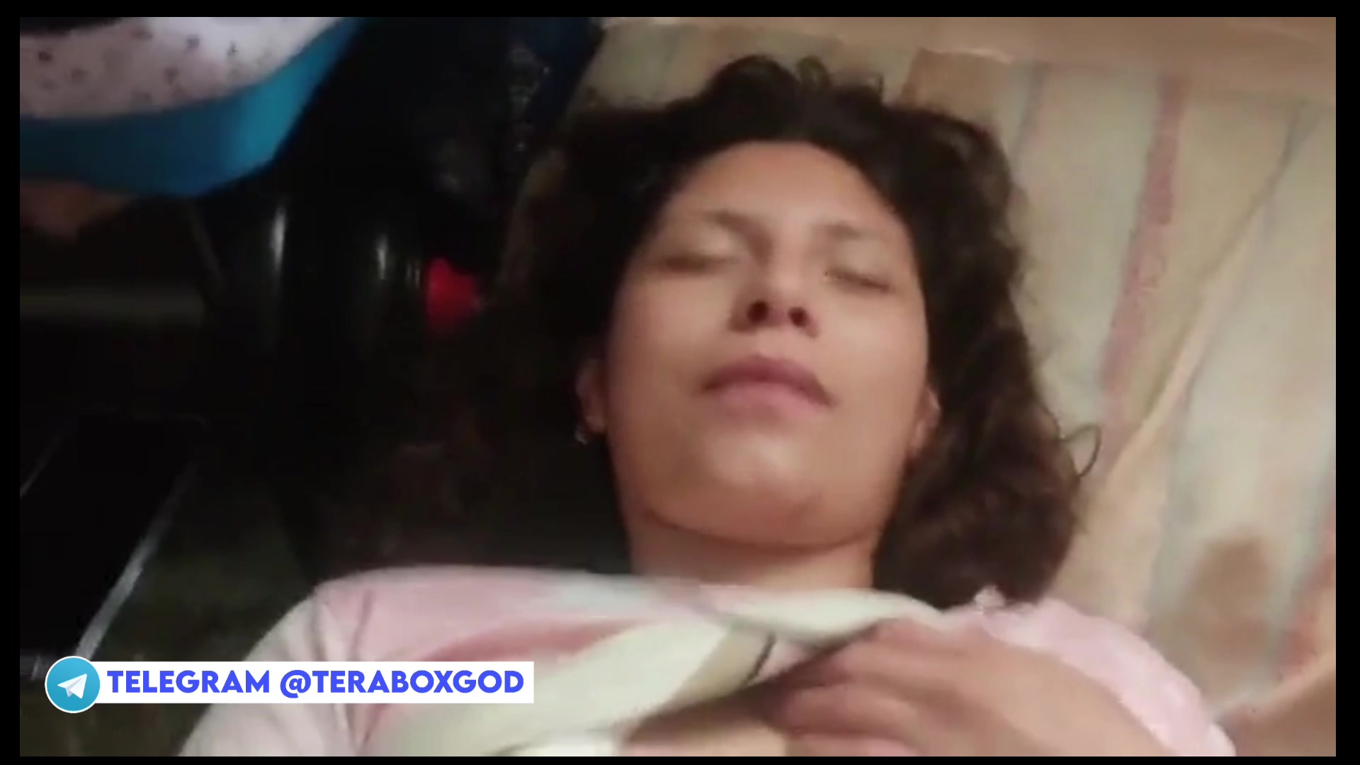 Cute Indian gf ki shaved pink chut ki chudai video. Telegram @PremiumX55