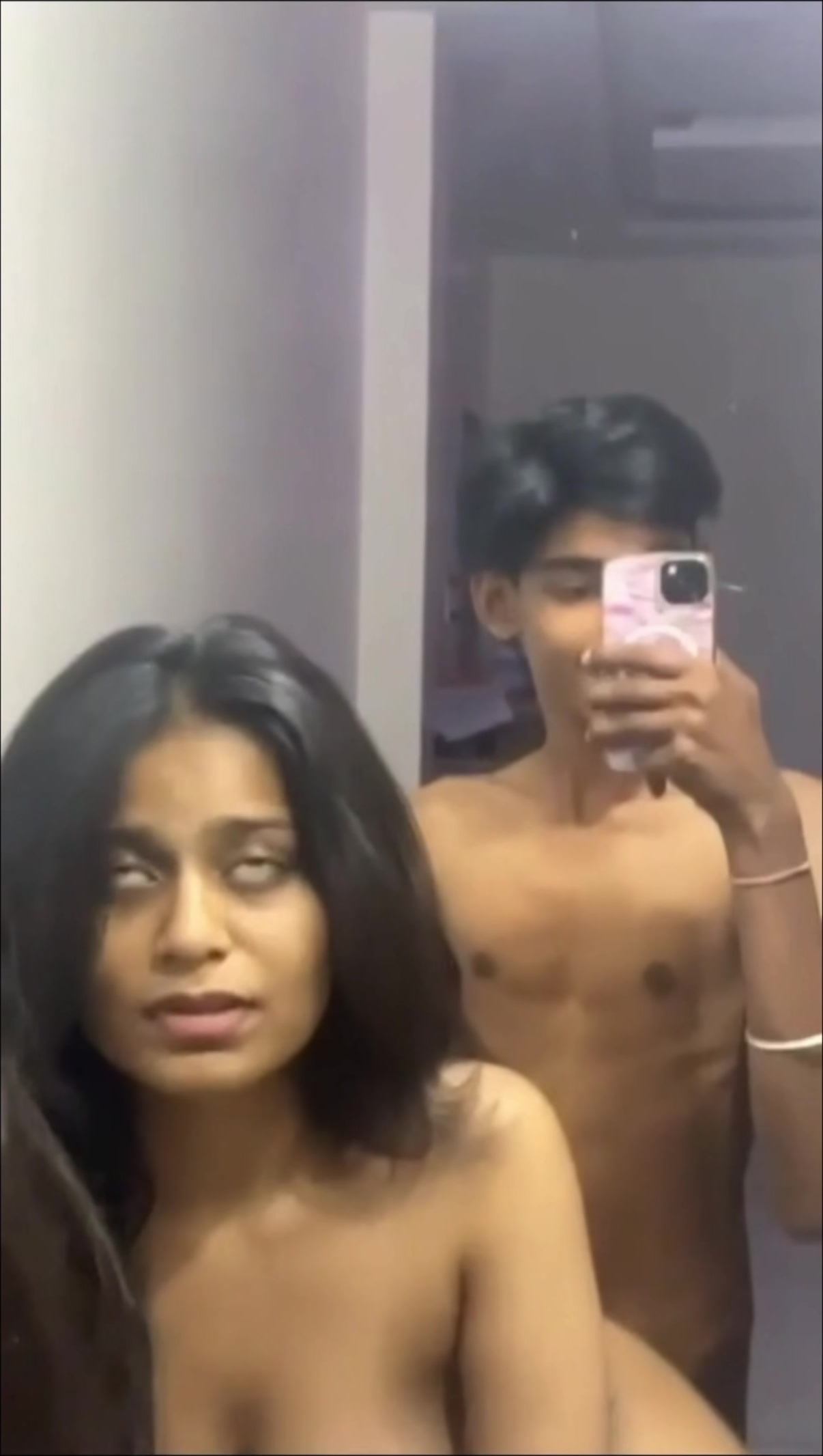 Sexy Horny Indian GF Sucking BF Dick In Hotel Room