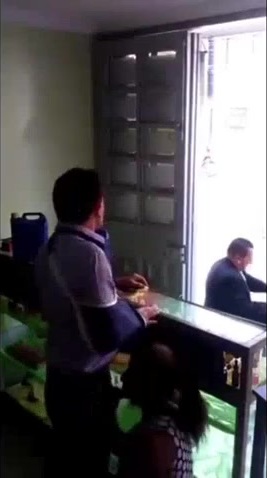 Suspicious Cousin Records His Cousin Sister Sucking Chacha Ji In Shop And Fucks