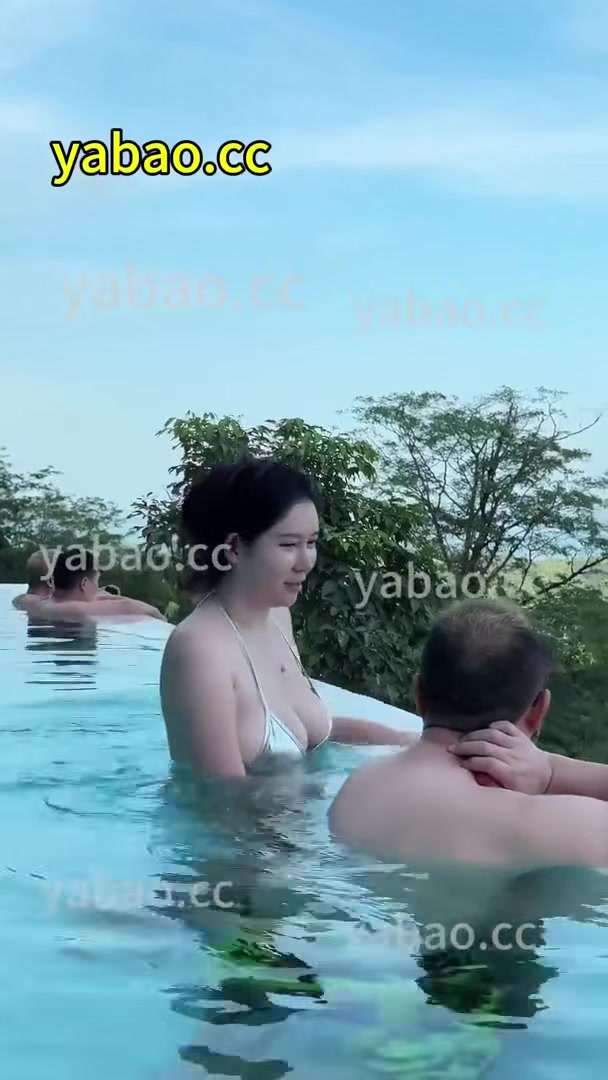 李雅 Li Ya Fans' Orgy Party First 5P Unbanned - 粉丝淫乱聚会首次5P解禁