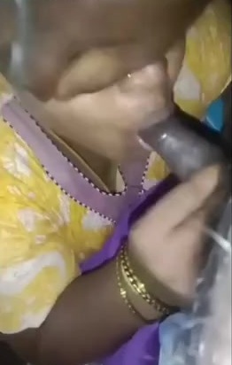 Mature tamil bhabhi ka blowjob lund ride