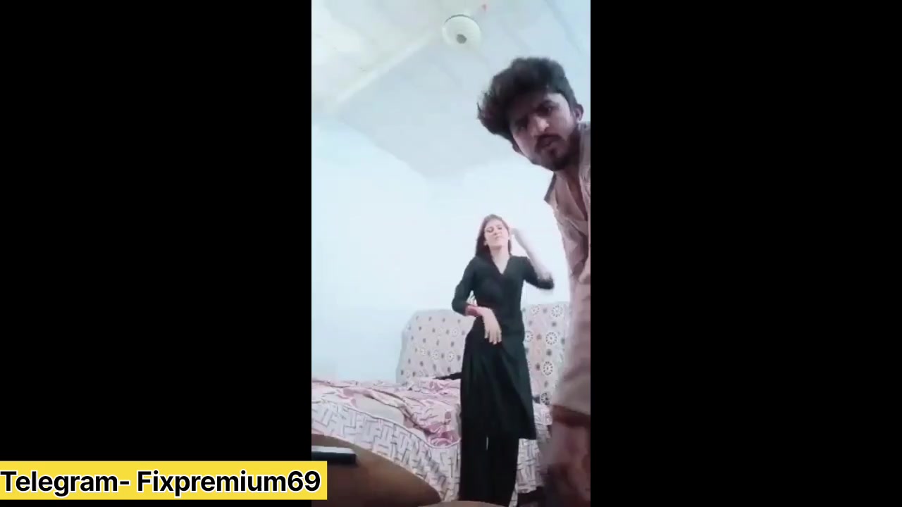 Sexy Paki News Ancher Sex scandal MMS leaked - Desimms