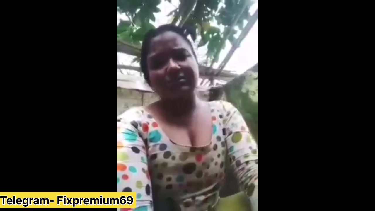 Desi village girl showing her boobs and fingering her pink pussy