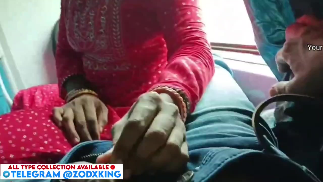Innocent Marwari Bhabhi seduced and fucked in running train by ticket collector