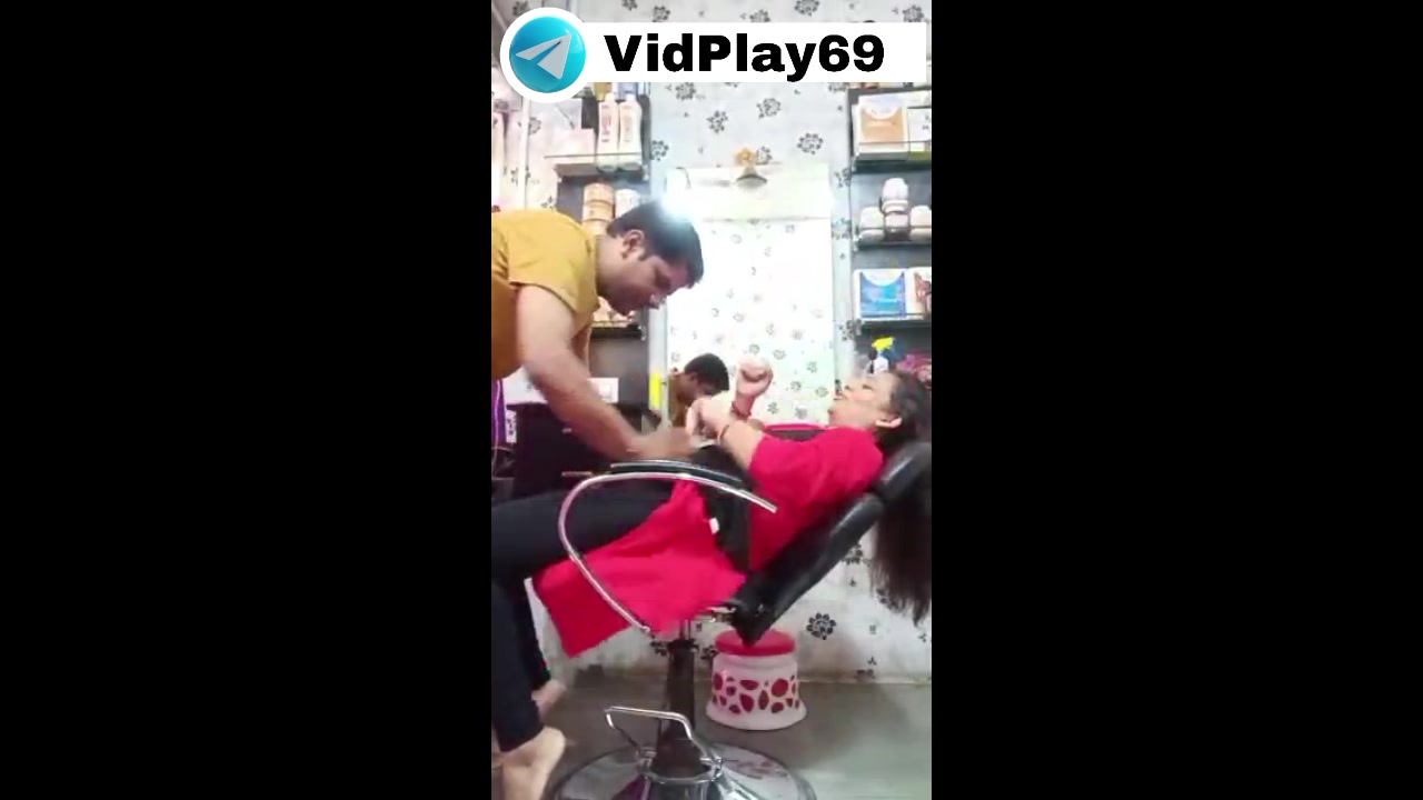 Beauty Parlour pussy licking videoTelegram @VidPlay69
