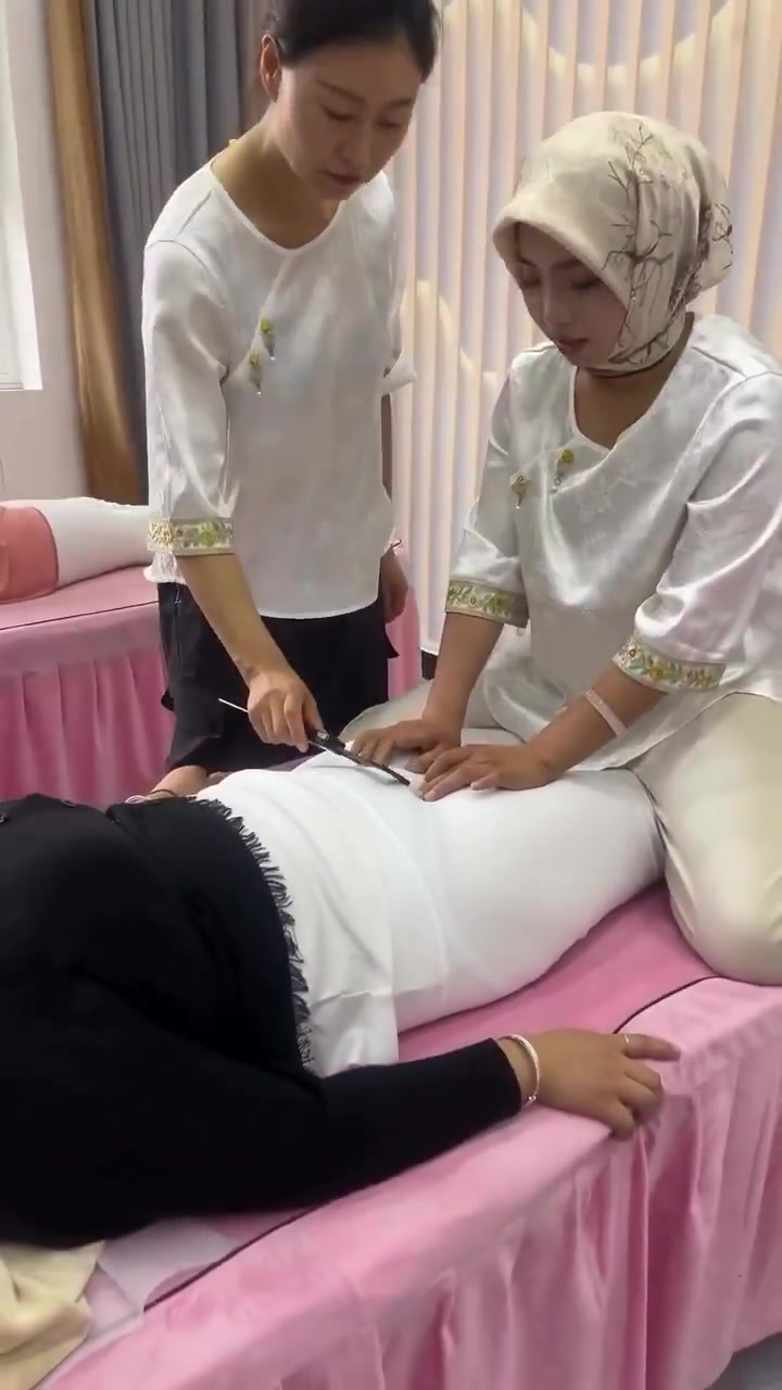 MARLBOROQUEENSEX - MASSAGE MEASURING PUSSY THICKNESS
