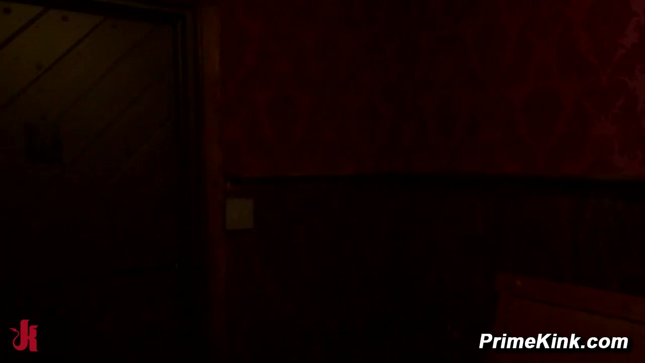 Latina Gigi Rivera Machine Orgasms