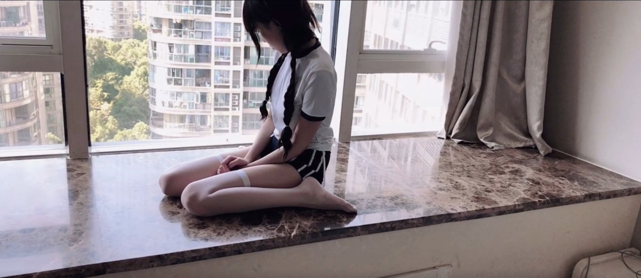A good Asian daughter who fulfills her father's greatest wish
