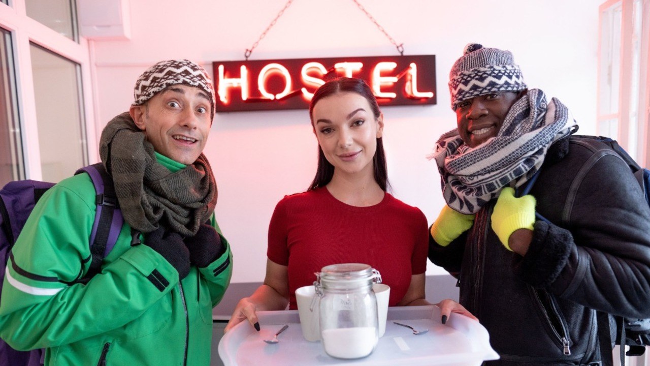 Fakehub: Snow Bound Pussy Bound With Lady Gang On XPORN