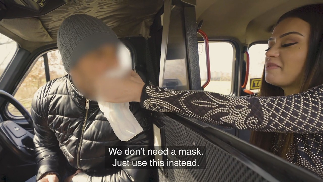 Taxi Driver Risks it All for Martina's Pussy!